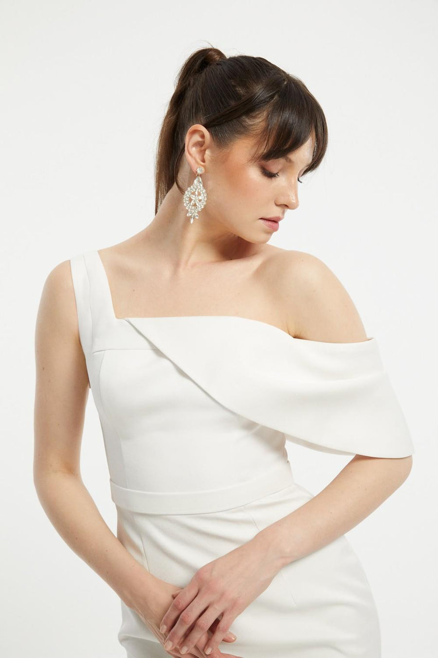 Asymmetric Neckline Off-Shoulder Crepe Long Dress