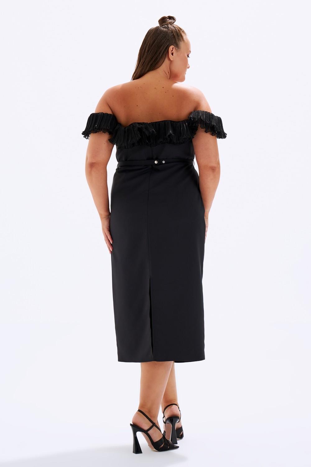 Bust Embroidered Plus Size Evening Dress