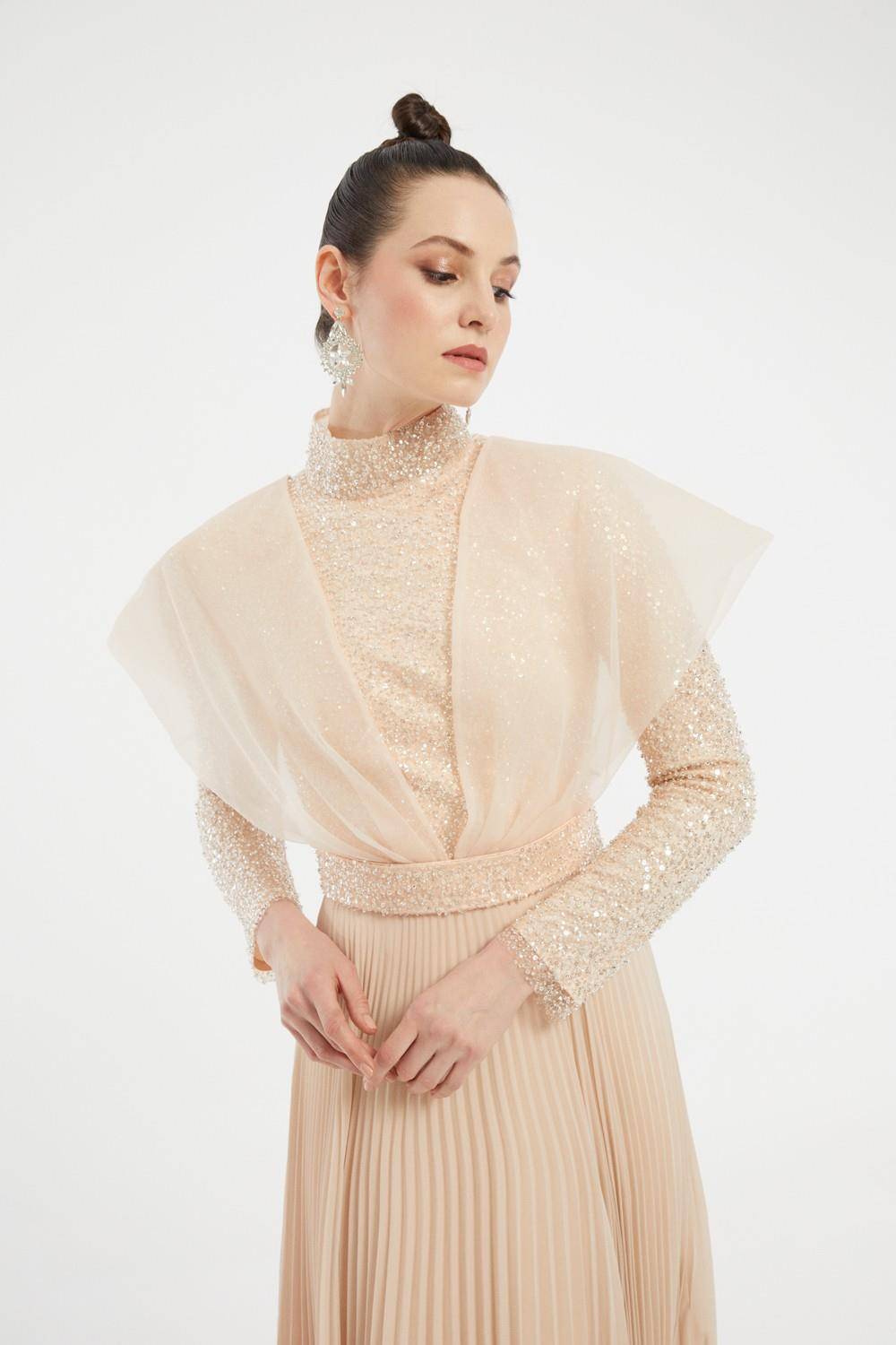 Embroidered Long Sleeve Veiling Long Evening Dress