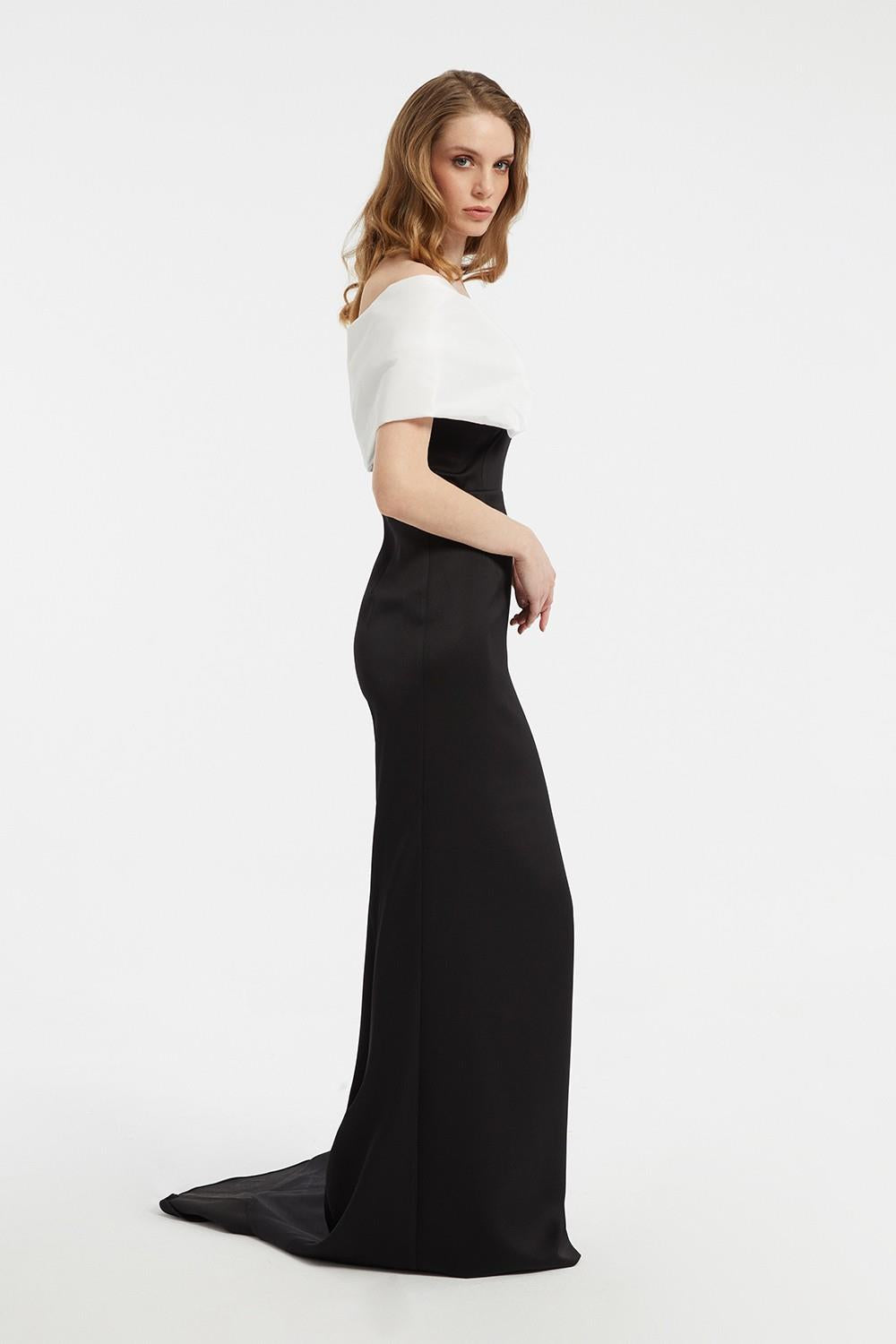 Off-Shoulder Bow Detailed Long Evening Dress